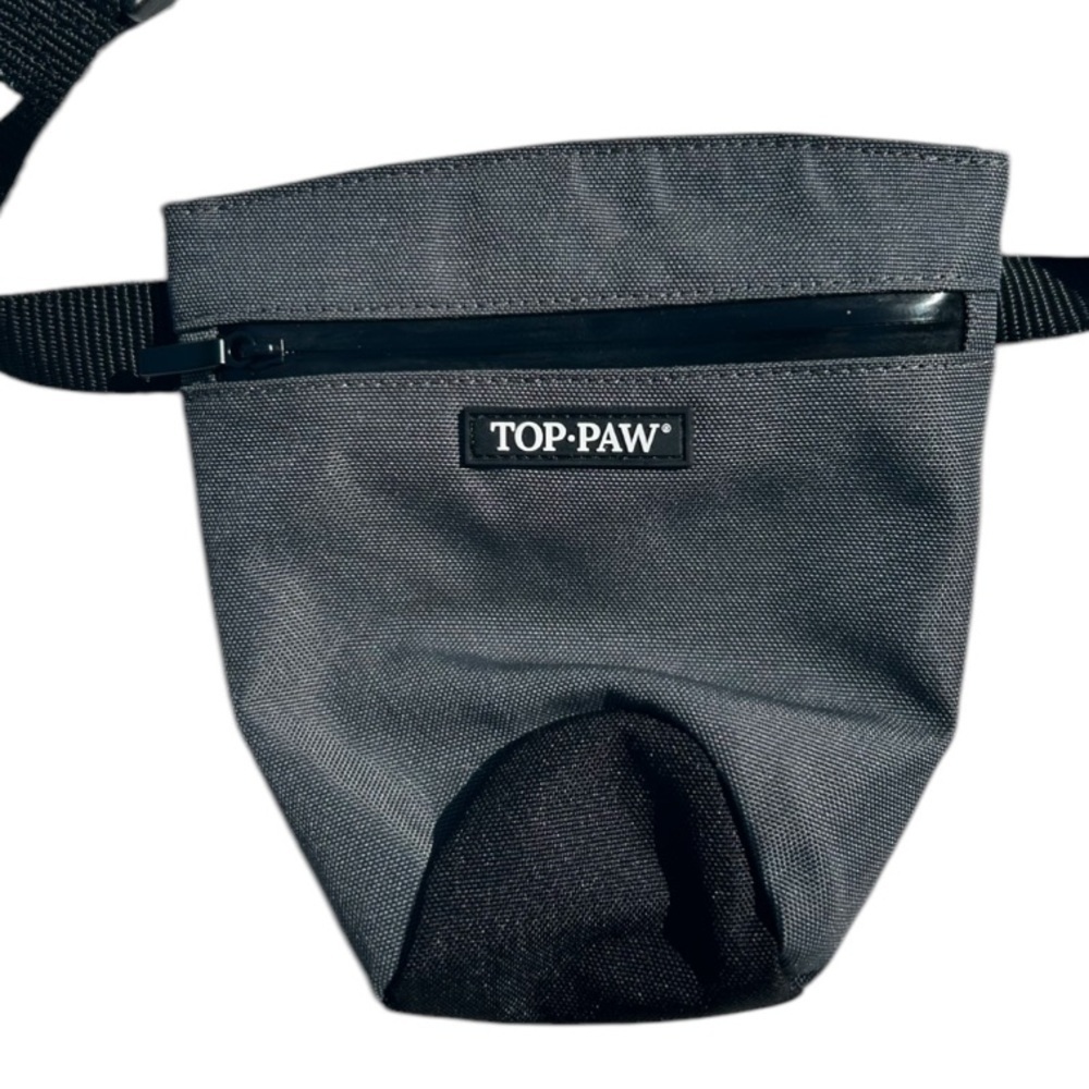 NWOT Top Paw treat pouch